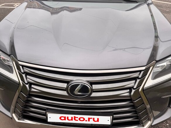 2015 Lexus LX 570 III Рестайлинг 2, серый, 7600000 рублей