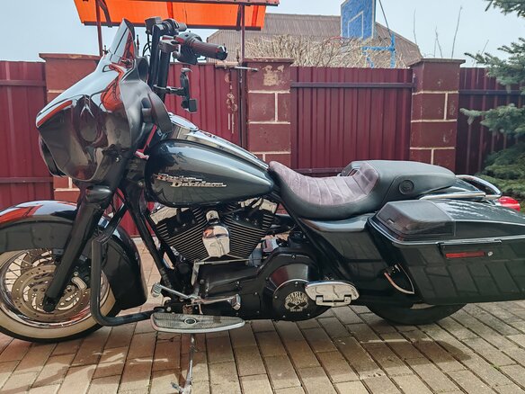 2006 Harley-Davidson Street Glide, чёрный, 561192 рублей