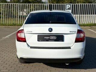2018 Skoda Rapid I Рестайлинг, белый, 966000 рублей, вид 5