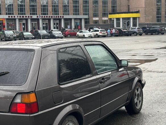 1985 Volkswagen Golf II, серый - вид 3