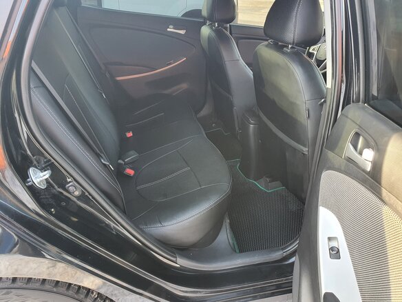 2013 Hyundai Solaris I, чёрный, 850000 рублей - вид 12