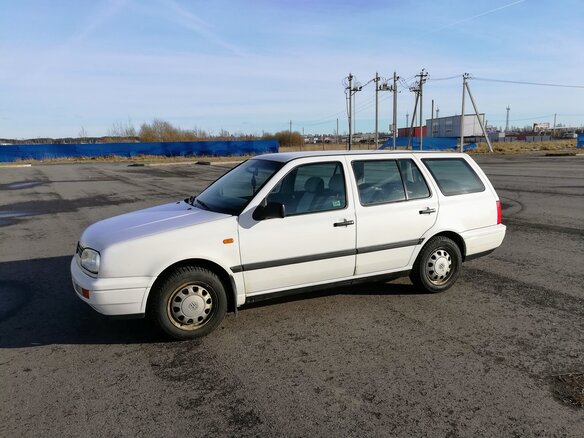 1997 Volkswagen Golf III, белый - вид 1