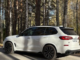 2019 BMW X5 30d IV (G05/G18), белый, 5500000 рублей, вид 2