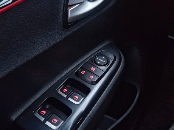 2019 Kia Rio IV, серый, 1500000 рублей - вид 12