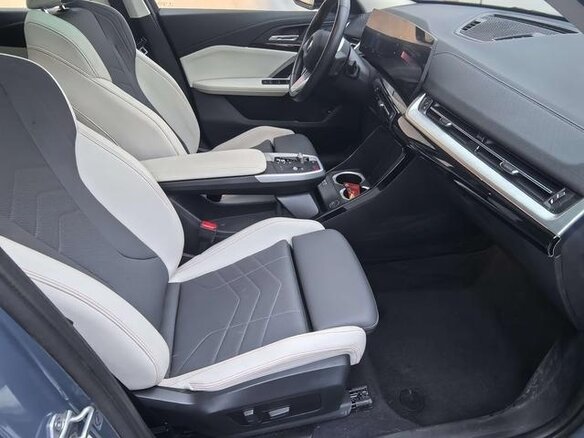 2024 BMW X2 sDrive25i II (U10), серый - вид 6