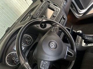 2012 Volkswagen Tiguan I Рестайлинг, серебристый, 950000 рублей, вид 4