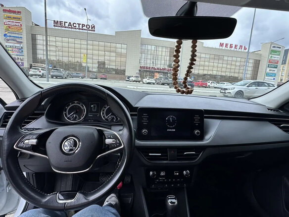 2021 Skoda Rapid II, белый, 1400000 рублей - вид 6