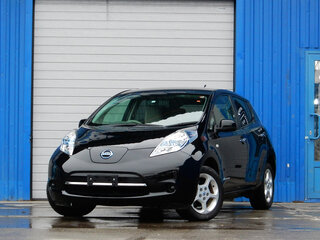 2011 Nissan Leaf I (ZE0/AZE0), чёрный, 620000 рублей, вид 1