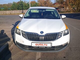 2020 Skoda Octavia III (A7) Рестайлинг, белый, 1200000 рублей, вид 1