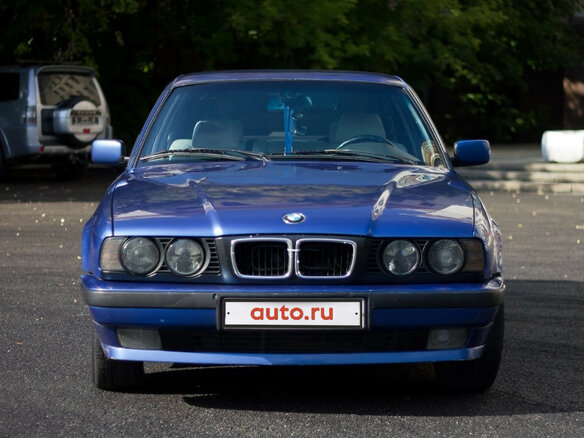 1995 BMW 5 серии 520i III (E34), синий - вид 2