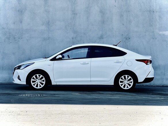 2020 Hyundai Solaris II Рестайлинг, белый, 1600000 рублей - вид 7