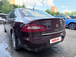 2009 Skoda Superb II, красный, 750000 рублей, вид 3