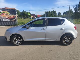2012 SEAT Ibiza IV, серебристый, 590000 рублей, вид 2