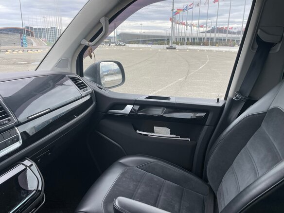 2019 Volkswagen Multivan T6, серый, 3900000 рублей - вид 6