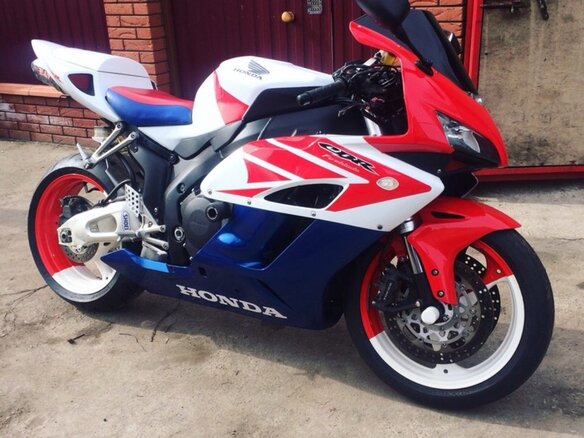 2004 Honda CBR 1000 RR/RA Fireblade, красный, 600000 рублей - вид 5