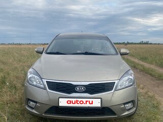 2010 Kia Ceed I Рестайлинг, серебристый, 580000 рублей, вид 2