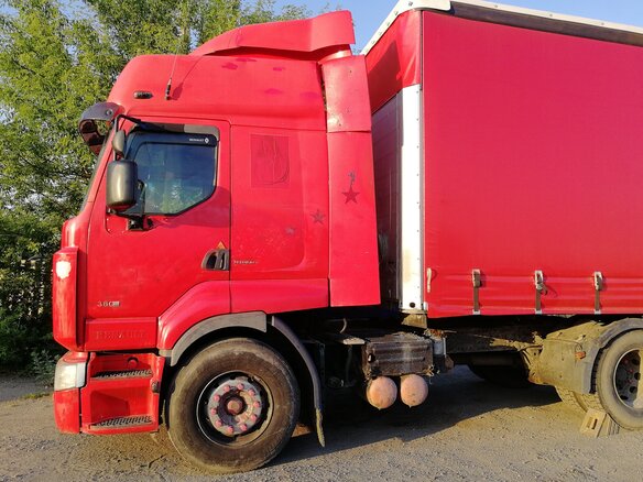 2006 Renault Premium, красный, 2500000 рублей - вид 1