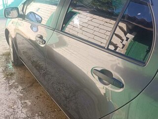 2009 Toyota Yaris II Рестайлинг, серый, 620000 рублей, вид 3
