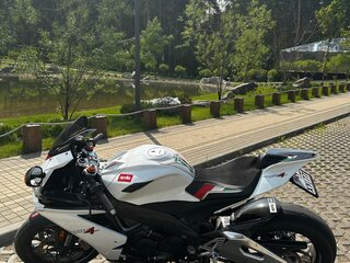2010 Aprilia RSV4, белый, 875000 рублей, вид 5