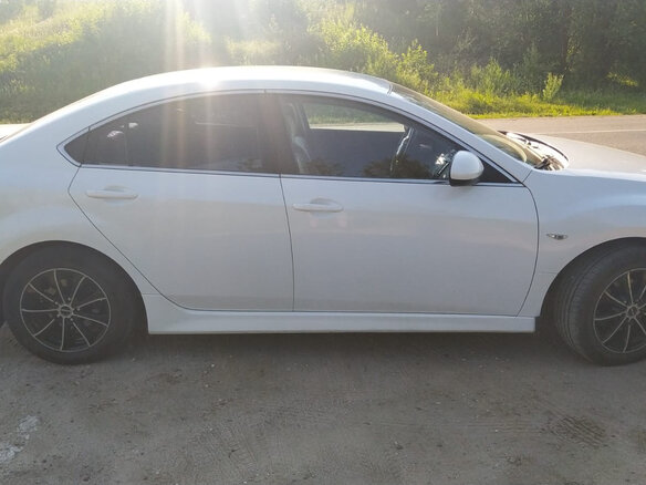 2011 Mazda 6 II (GH) Рестайлинг, белый, 990000 рублей - вид 2