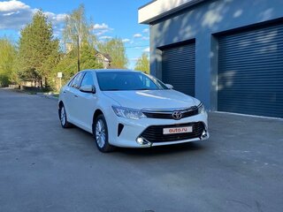 2015 Toyota Camry VII (XV50) Рестайлинг, белый, 1950000 рублей, вид 4