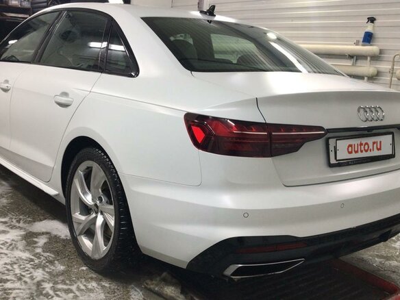 2020 Audi A4 40 TFSI V (B9) Рестайлинг, белый, 2830000 рублей - вид 3