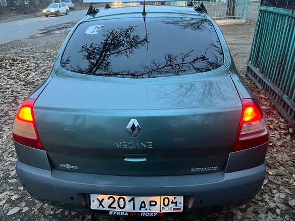 2006 Renault Megane II Рестайлинг, зелёный, 509000 рублей - вид 2