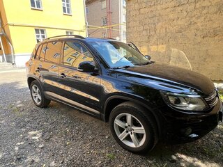 2012 Volkswagen Tiguan I Рестайлинг, чёрный, 1750000 рублей, вид 3