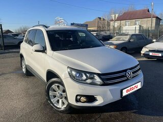 2012 Volkswagen Tiguan I Рестайлинг, белый, 1400000 рублей, вид 1