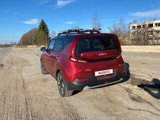 2022 Kia Soul III, красный, 1915000 рублей, вид 4