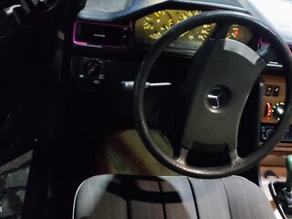 1988 Mercedes-Benz W124 230 4-speed, золотистый, 190000 рублей, вид 4