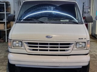 1995 Ford Econoline IV, белый, 1500000 рублей, вид 1