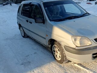 1999 Toyota Raum I, серый, 360000 рублей, вид 3