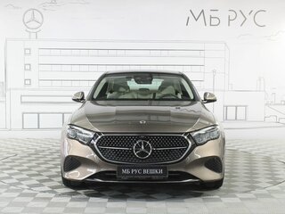 2024 Mercedes-Benz E-Класс 200 VI (W214, S214), серый, 6750000 рублей, вид 2