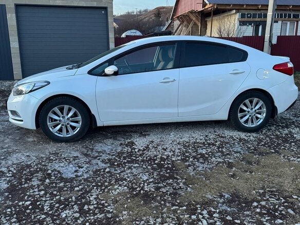 2016 Kia Cerato III, белый, 1175000 рублей - вид 4