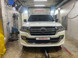 2018 Toyota Land Cruiser 200 Series Рестайлинг 2, белый, 9150000 рублей, вид 2