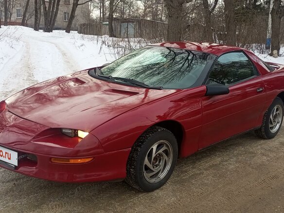 1994 Chevrolet Camaro IV, пурпурный