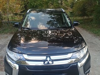 2016 Mitsubishi Outlander III Рестайлинг 2, чёрный, 2000000 рублей, вид 4