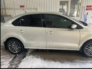 2010 Volkswagen Polo V, серебристый, 559999 рублей, вид 4