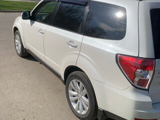 2011 Subaru Forester III Рестайлинг, белый, 1820000 рублей, вид 5