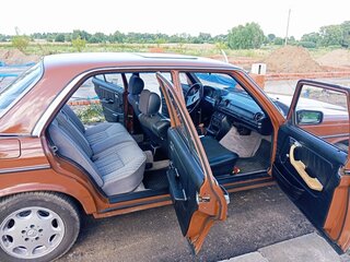 1982 Mercedes-Benz W123 200 4-speed, коричневый, 650000 рублей, вид 5