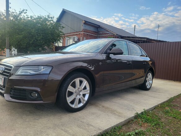 2010 Audi A4 IV (B8), коричневый, 1600000 рублей - вид 2