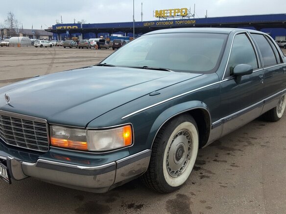 1993 Cadillac Fleetwood II, зелёный - вид 2