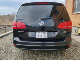 2012 Volkswagen Sharan II, чёрный, 907000 рублей, вид 3