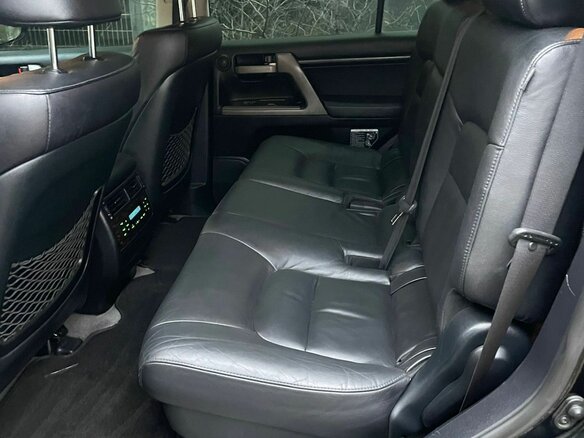 2011 Toyota Land Cruiser 200 Series, чёрный, 3200000 рублей - вид 10