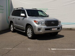 2014 Toyota Land Cruiser 200 Series Рестайлинг 1, серебристый, 4650000 рублей, вид 3