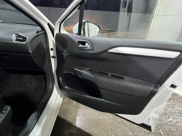 2013 Citroen C4 II, белый, 600000 рублей - вид 18