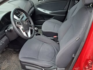 2011 Hyundai Solaris I, красный, 730000 рублей, вид 4