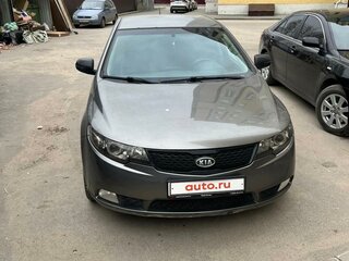 2012 Kia Cerato 6-speed II, серебристый, 950000 рублей, вид 1