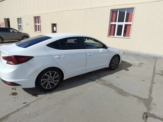 2020 Hyundai Avante VI Рестайлинг, белый, 1490000 рублей, вид 4